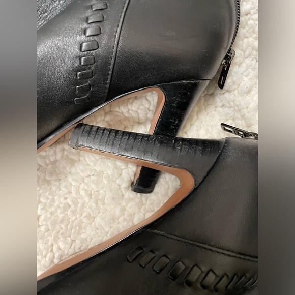 COACH Jessie Leather Black Bootie Size 9.5B - Picture 5 of 8
